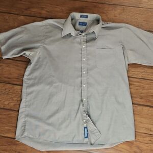 Towncraft men's size 18 short-sleeved gray lightweight summer shirt